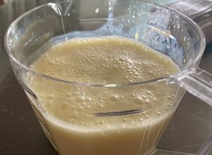 Hình của món Sinh tố dứa đơn giản.