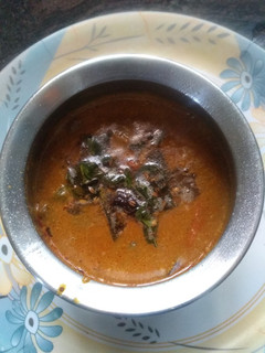 தட்டைபயறு கத்திரிக்காய் கிரேவி (Thattaipayaru kathirikkaai gravy recipe in tamil) செய்முறை முக்கிய புகைப்படம்