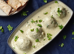A picture of Malai Kofta In White Gravy.