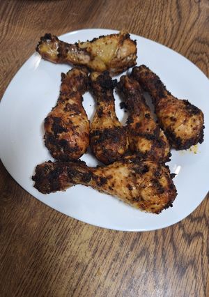 Una foto de Muslitos de pollo en la airfryer