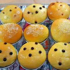 รูปของ Roti manis lembut