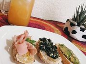 Una foto de pan de ajonjoli