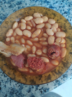 Una foto de Fabada asturiana