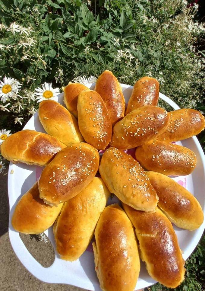 Пиріжки з вишнею🍒
