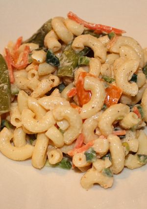 A picture of Macaroni Salad with Veggies.