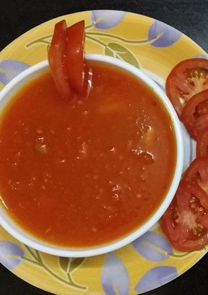 टोमॅटो सूप (tomato soup recipe in marathi) रेसिपी चे मुख्य फोटो 