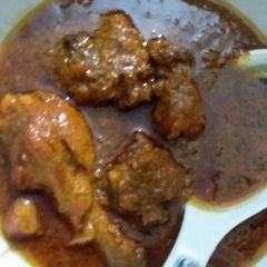 A picture of Chicken gravy.
