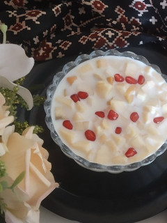 ફરાળી ફ્રુટ સલાડ (Farali Fruit Salad Recipe In Gujarati) રેસીપી મુખ્ય ફોટો