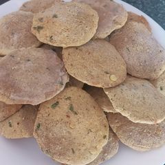 A picture of Frozen mutton shami kabab.