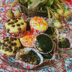 Multi colour cup cake(without oven) A picture of Multi colour cup cake(without oven).