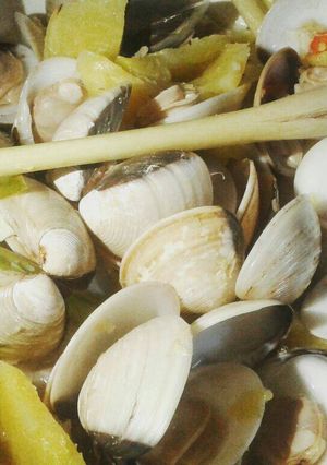 Hình của món Nghêu hấp dứa.