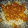 Ñoquis de papa caseros! Con salsa de pollo