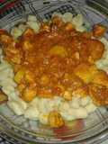 Ñoquis de papa caseros! Con salsa de pollo