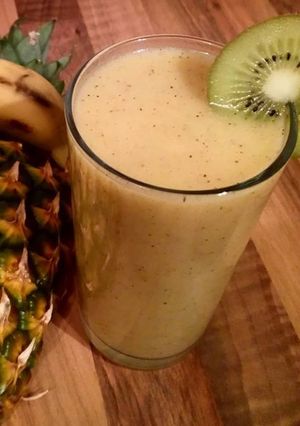 A picture of 🍍🥝 🍌 mix 😂.