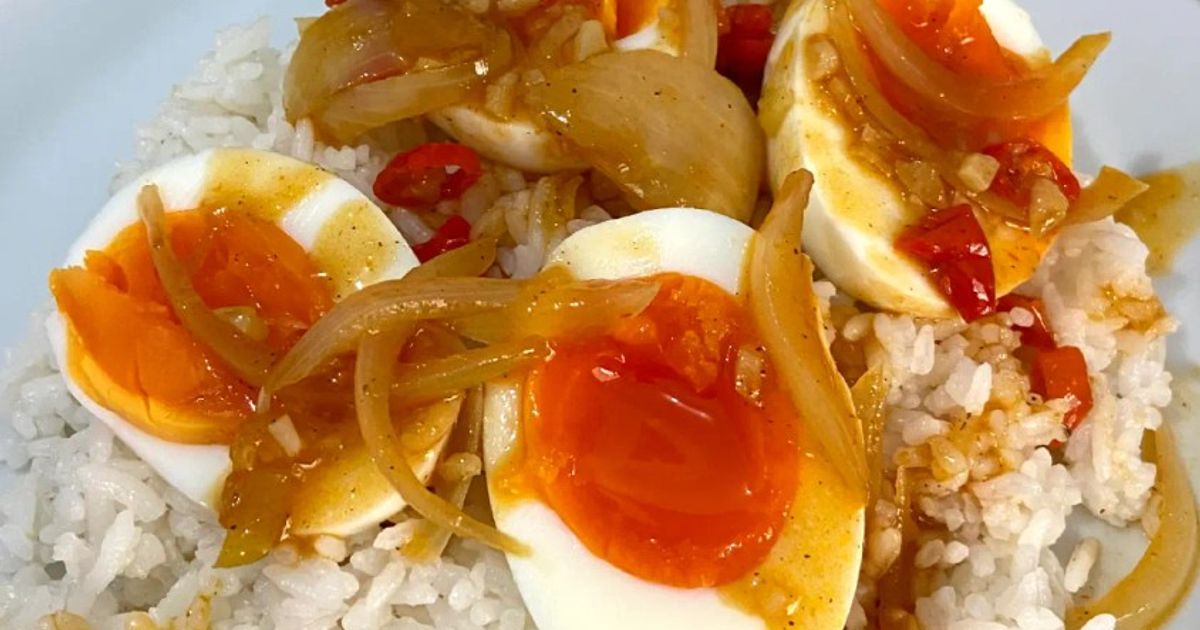 Telur rebus saus tiram