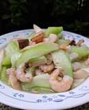 中秋烤肉私房菜-絲瓜炒杏鮑菇蝦蝦