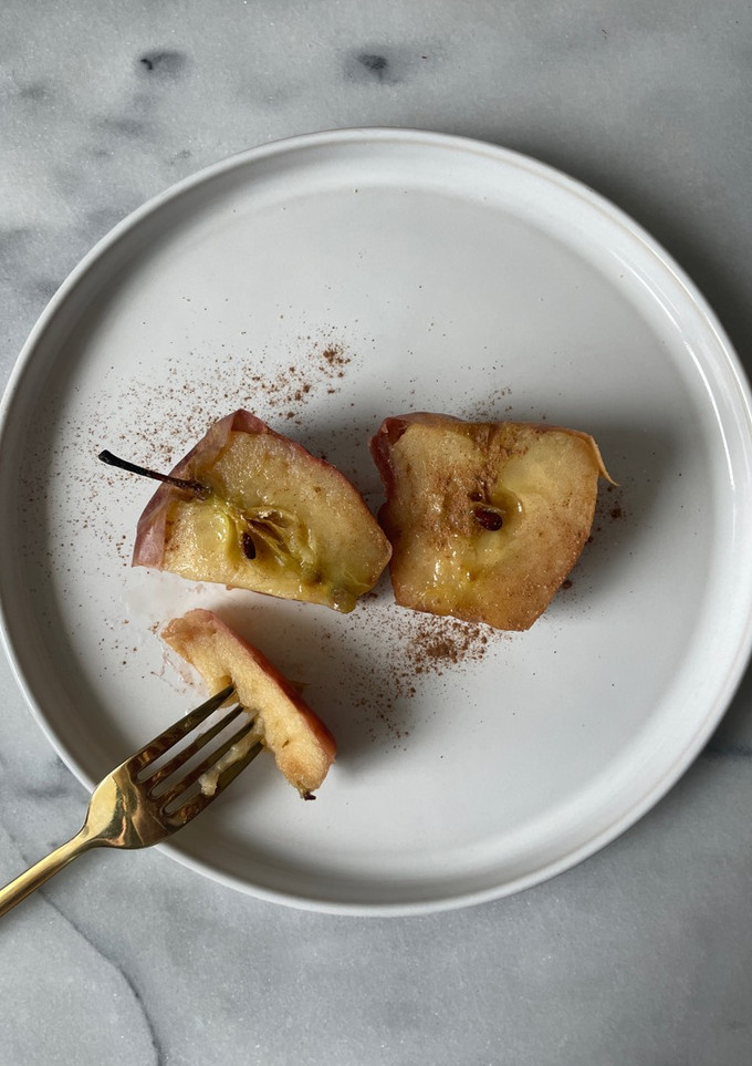 Una foto de Manzanas asadas en horno eléctrico