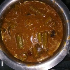 A picture of Drumstick Brinjal kuzhambhu.