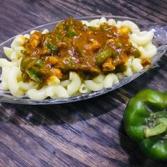 A picture of Tikka Macaroni.