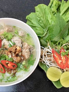 Hình của món Bún Mọc.