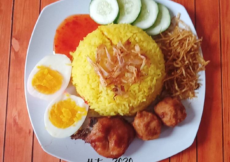 Resep Nasi Kuning Rice Cooker Bikin Manjain Lidah