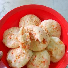 A picture of Carrot idli.