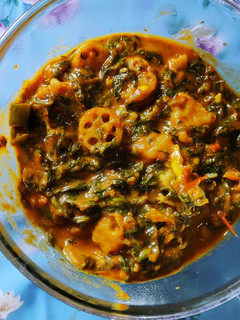 पालक कमल ककड़ी की सब्जी (palak kamal kakdi ki sabzi recipe in Hindi) रेसिपी मुख्य फोटो