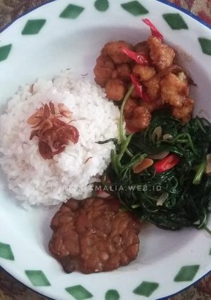 Foto resep Ayam Pokpok Saus Mentega Simple, Cah Kangkung, Tempe Bacem