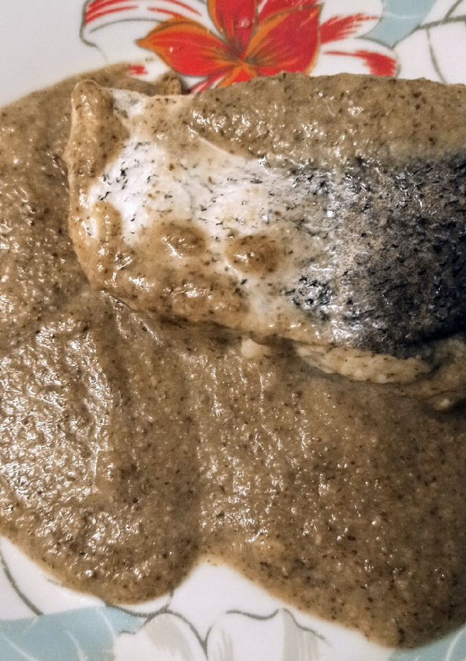 Una foto de Merluza en salsa de champiñones