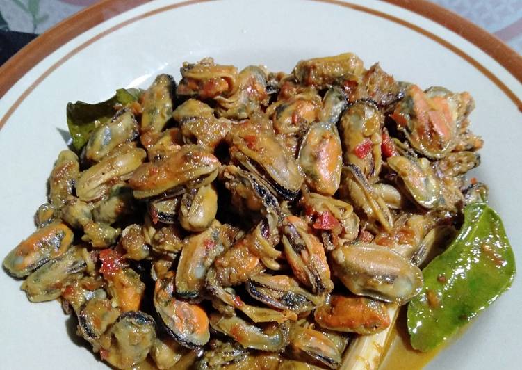 Tumis kerang ijo