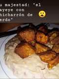 Cayeye de guineo verde con chicharrón