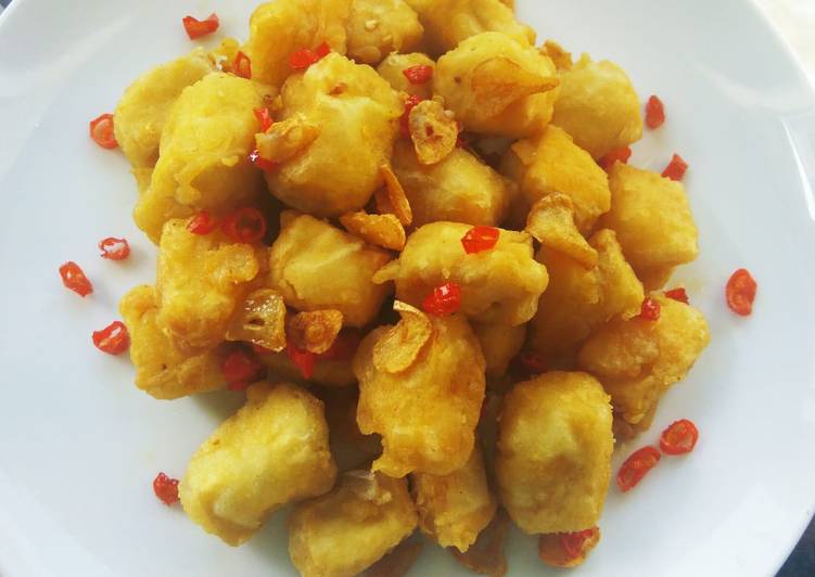 Bahan mengolah Tahu nanas cabe garam yang Lezat Sekali