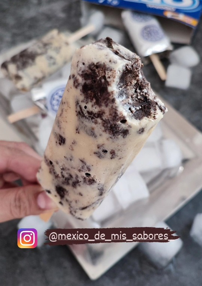 Una foto de 💥 PALETAS HELADAS DE OREOS💥