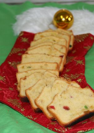 A picture of Christmas Fruit Cake.