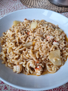Una foto de Fideos marineros