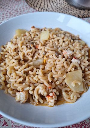 Una foto de Fideos marineros