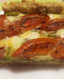 Tarta de pencas con tomates asados
