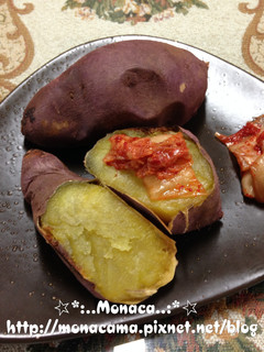 韓式泡菜佐烤地瓜군고구마랑 김치랑 的食譜成品照片