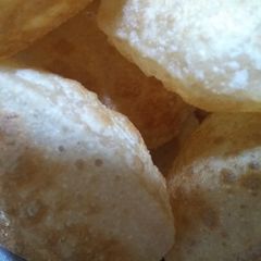 A picture of Luchi(Puri).