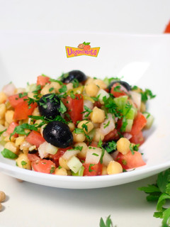 Una foto de Ensalada de Garbanzos