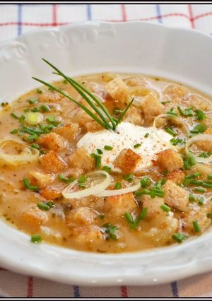 Magyar hagymaleves recept fotója