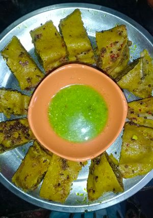भकोसे (bhakose recipe in Hindi) रेसिपी मुख्य फोटो