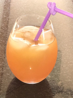 Una foto de Mocktail tropical