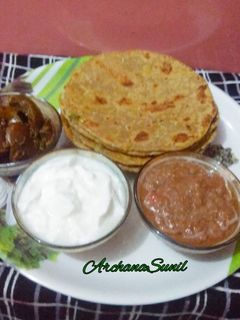 लौकी के पराठे (Lauki ke parathe recipe in Hindi) रेसिपी मुख्य फोटो