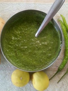 आलु की चटनी (Aloo ki chutney recipe in Hindi) रेसिपी मुख्य फोटो