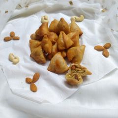 Dry fruits mini samosa A picture of Dry fruits mini samosa.