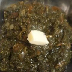 A picture of Sarso ka saag.