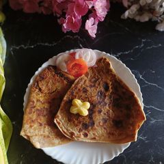 A picture of Paneer Bhurji Paratha.