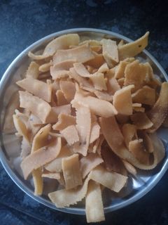 ரிப்பன் பக்கோடா(ribbon pakoda recipe in tamil) செய்முறை முக்கிய புகைப்படம்