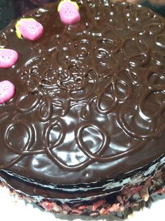 صورة لوصفة كيكة بنكهة الفراولة 🍓